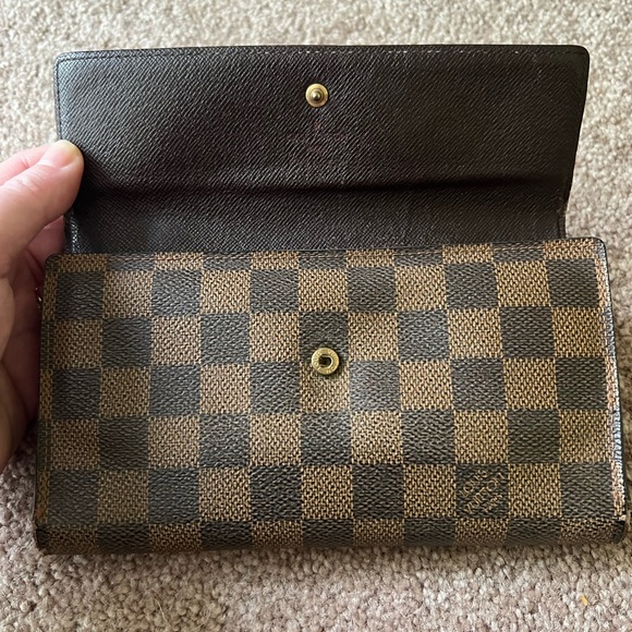 Louis Vuitton Damier Long Wallet, authentic, EUC - Picture 7 of 14